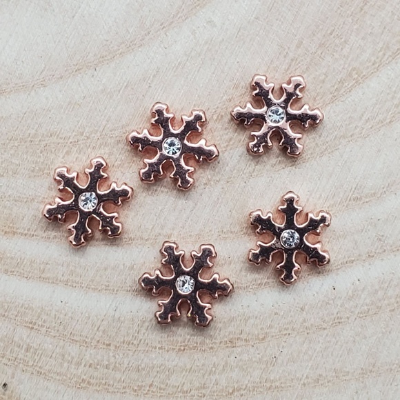 Origami Owl Jewelry Origami Owl Rose Gold Snowflake Charm W Crystal
